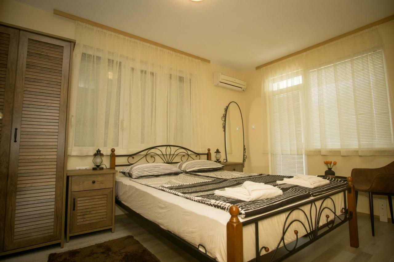 Двойна Стая I - Къща За Гости Зоя Apartment Tsarevo Ngoại thất bức ảnh