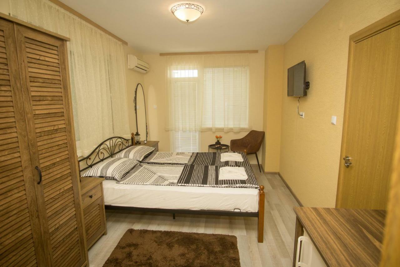 Двойна Стая I - Къща За Гости Зоя Apartment Tsarevo Ngoại thất bức ảnh